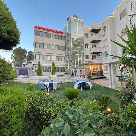 Al Farooq Hotel Apartments Amman Ngoại thất bức ảnh