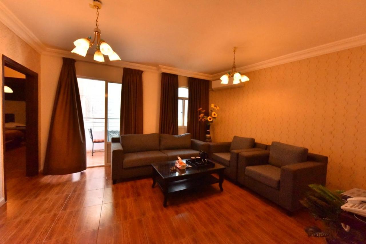 Al Farooq Hotel Apartments Amman Ngoại thất bức ảnh
