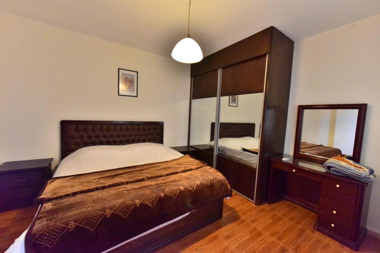 Al Farooq Hotel Apartments Amman Ngoại thất bức ảnh