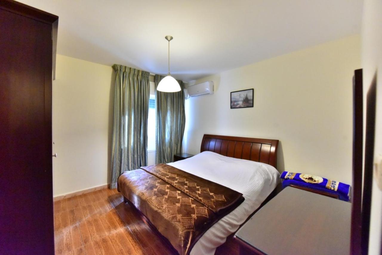 Al Farooq Hotel Apartments Amman Ngoại thất bức ảnh