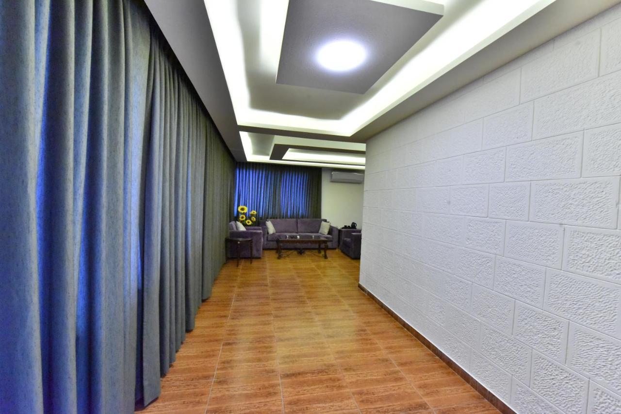 Al Farooq Hotel Apartments Amman Ngoại thất bức ảnh