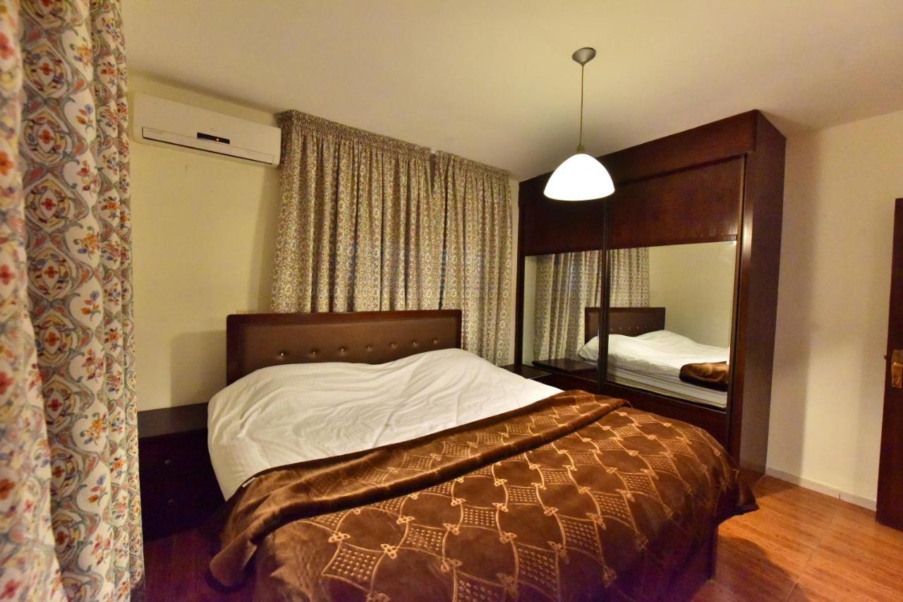 Al Farooq Hotel Apartments Amman Ngoại thất bức ảnh